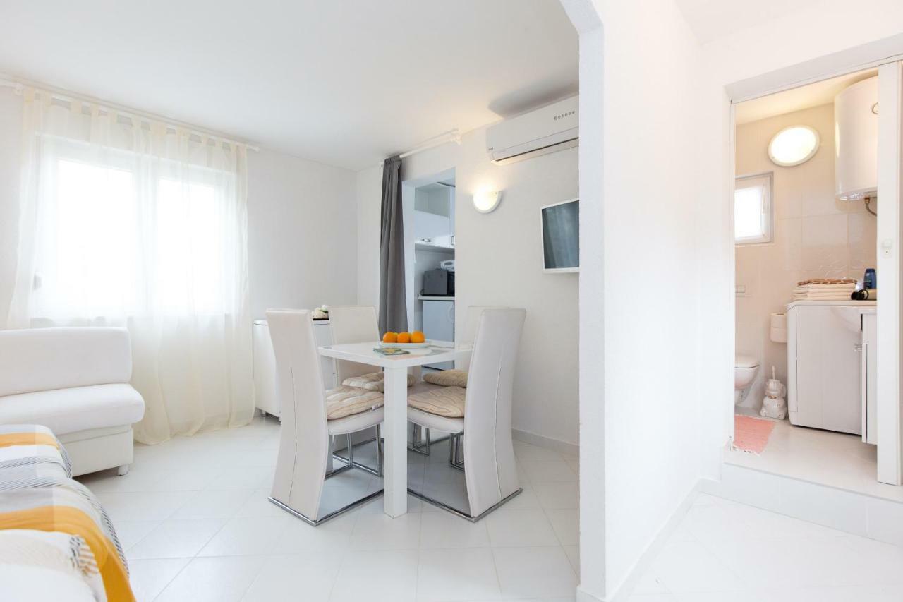 Apartments Bernarda Skrbcici Ngoại thất bức ảnh