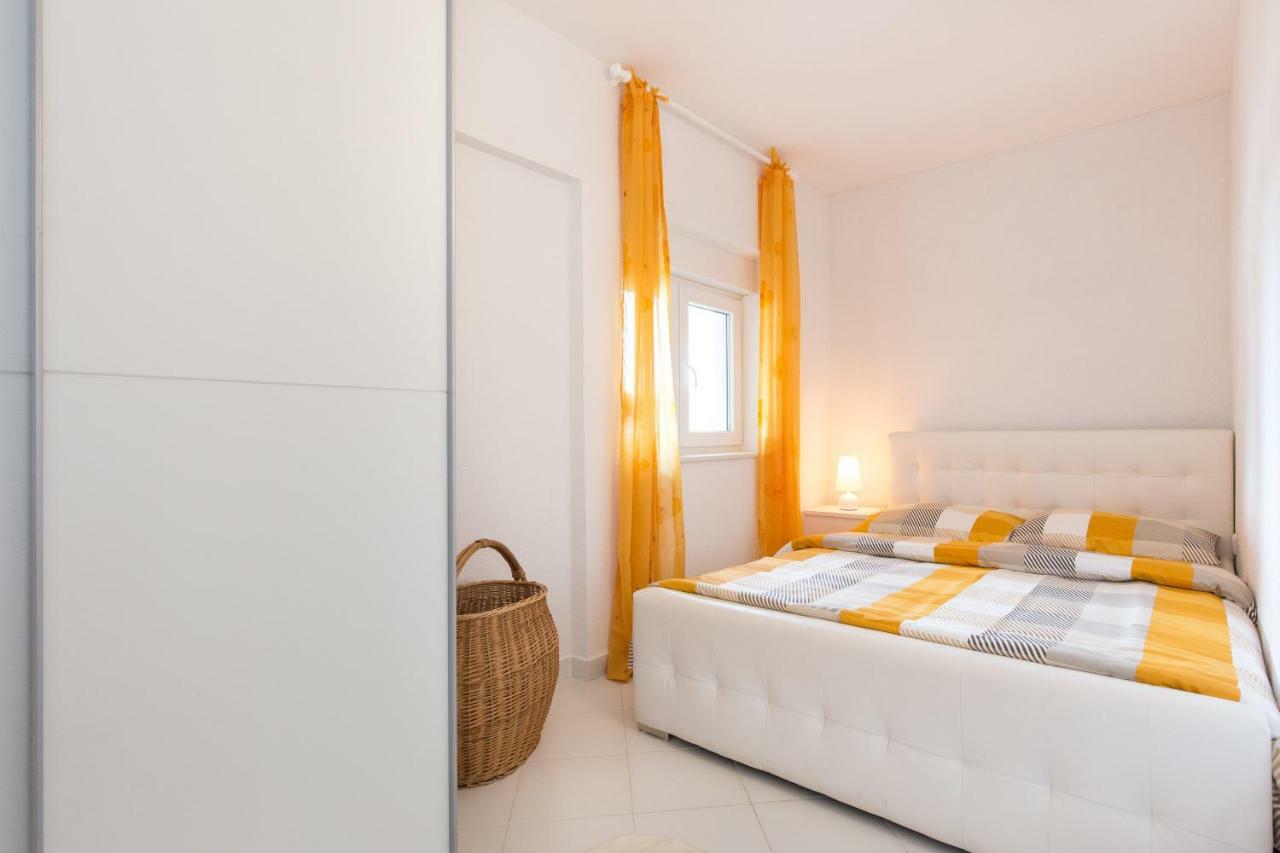 Apartments Bernarda Skrbcici Ngoại thất bức ảnh