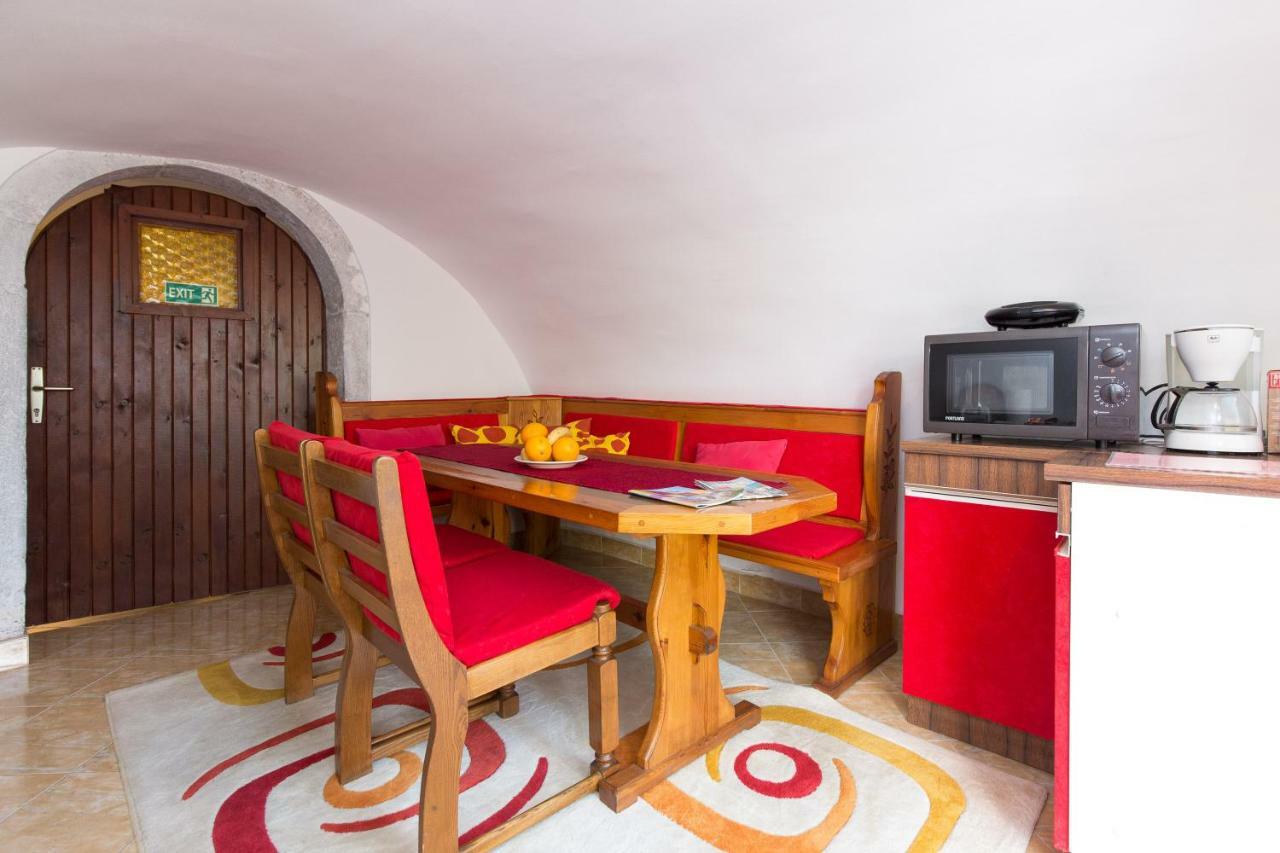Apartments Bernarda Skrbcici Ngoại thất bức ảnh