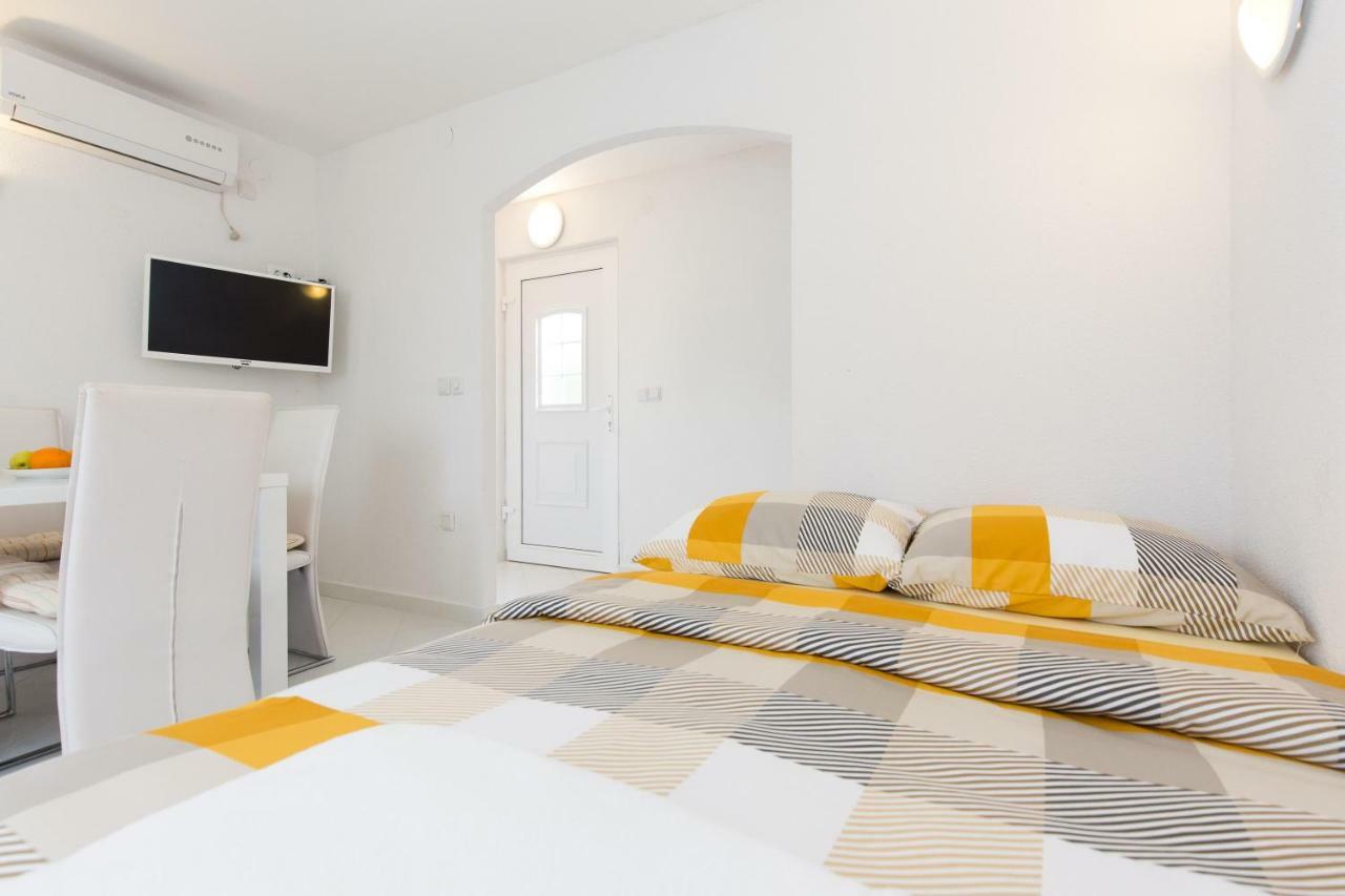 Apartments Bernarda Skrbcici Ngoại thất bức ảnh