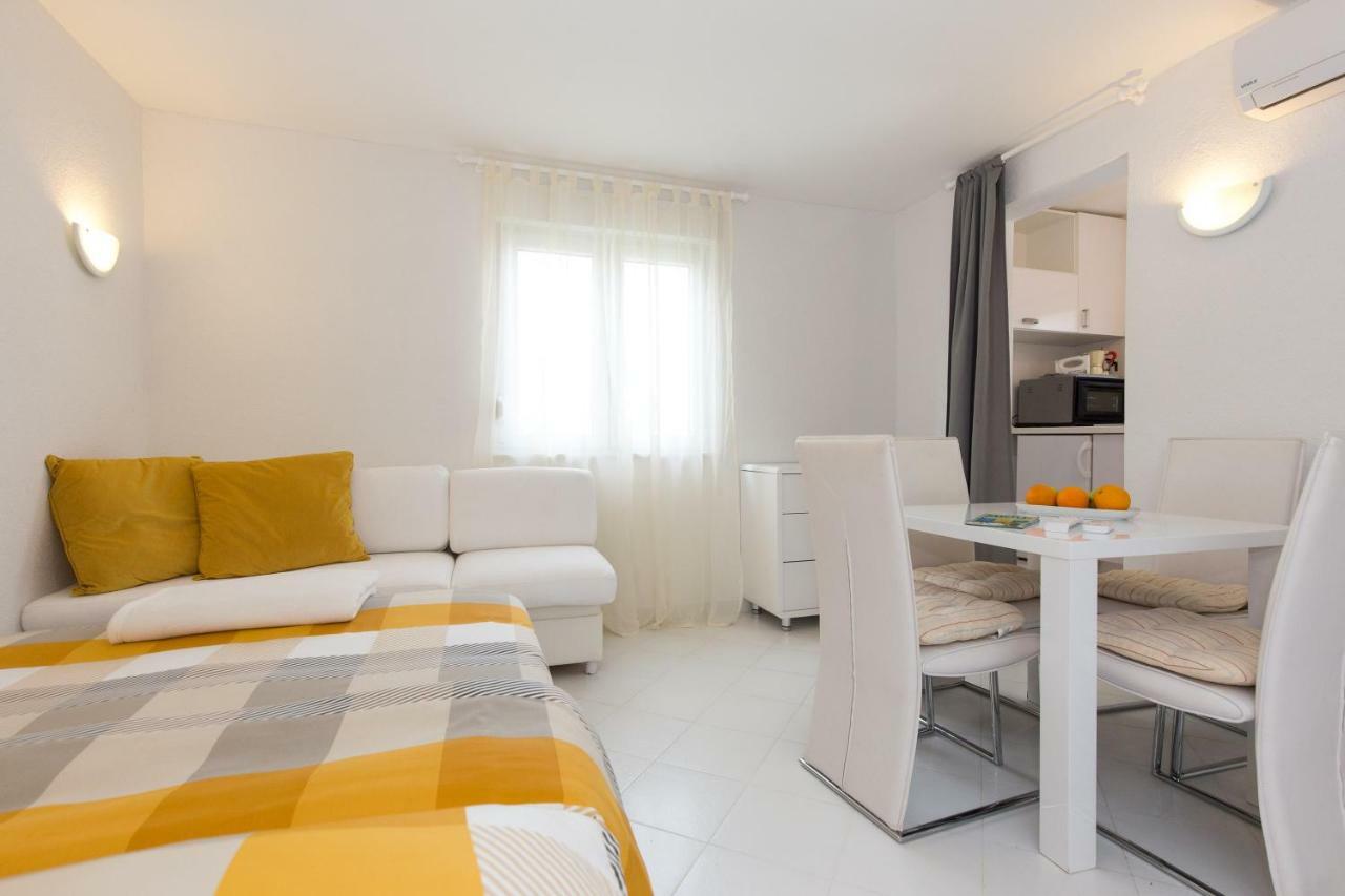 Apartments Bernarda Skrbcici Ngoại thất bức ảnh